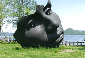 Lake Toya Gurutto Sculpture Park